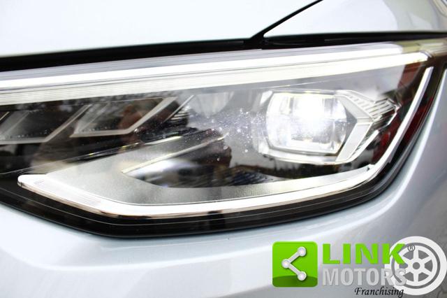 VOLKSWAGEN Golf usata, con Fari LED