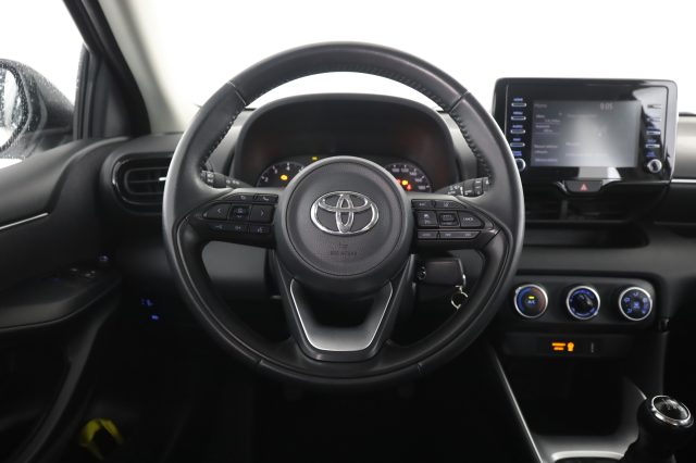 TOYOTA Yaris usata 5