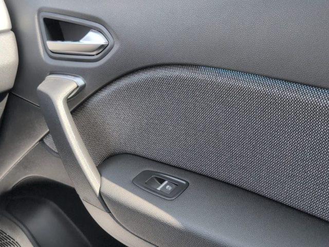 RENAULT Captur usata, con USB