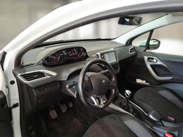 PEUGEOT 2008 usata, con Chiusura centralizzata