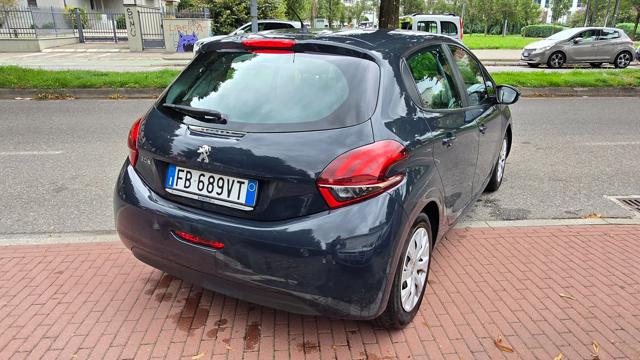 PEUGEOT 208 usata, con Boardcomputer