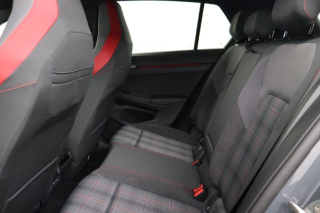 VOLKSWAGEN Golf usata, con Controllo trazione