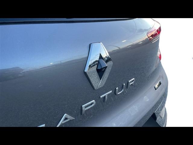 RENAULT Captur usata, con Bracciolo