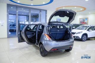 LANCIA Ypsilon usata, con USB