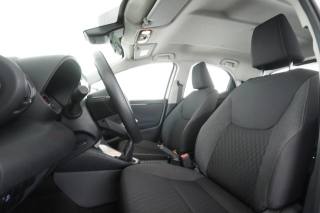 TOYOTA Yaris usata 9