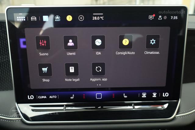 VOLKSWAGEN Passat usata, con Apple CarPlay