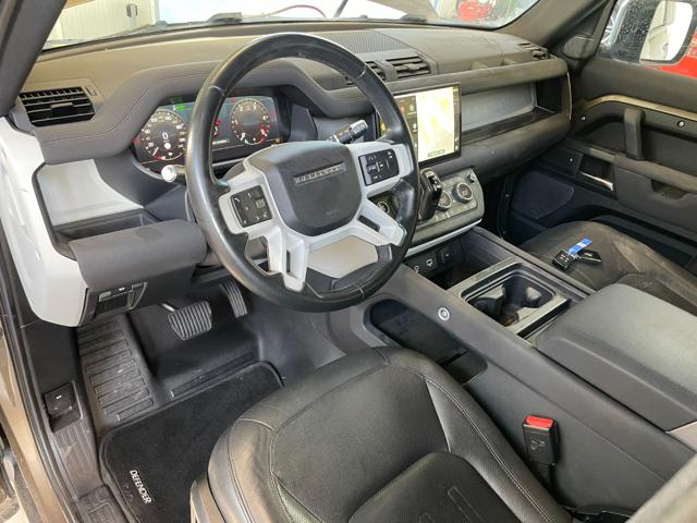 LAND ROVER Defender usata, con Fendinebbia