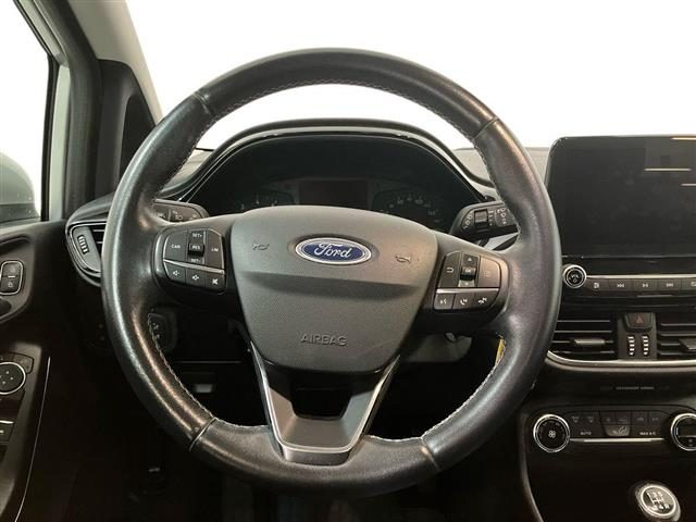 FORD Fiesta usata, con MP3