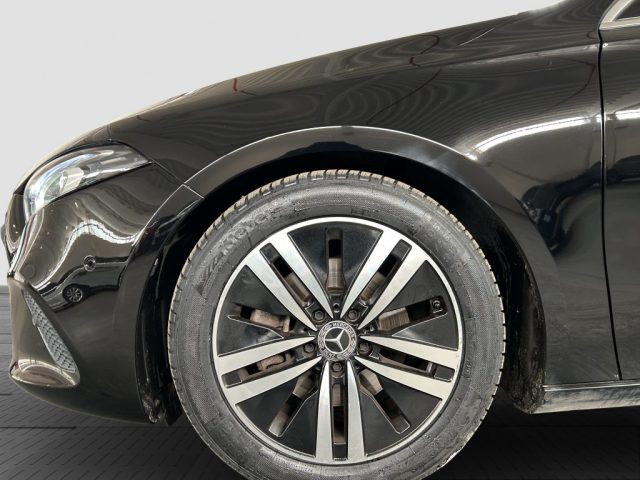 MERCEDES-BENZ A 180 usata 17