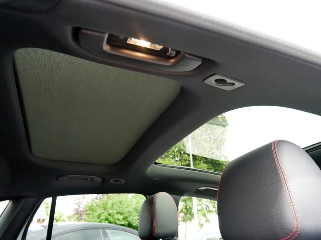 MERCEDES-BENZ GLA 200 usata, con Cerchi in lega