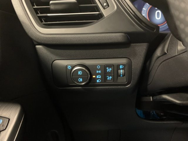 FORD Kuga usata, con MP3