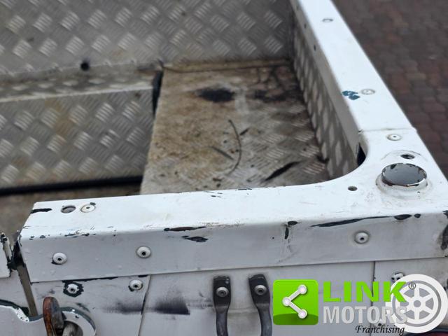 LAND ROVER Defender usata 43