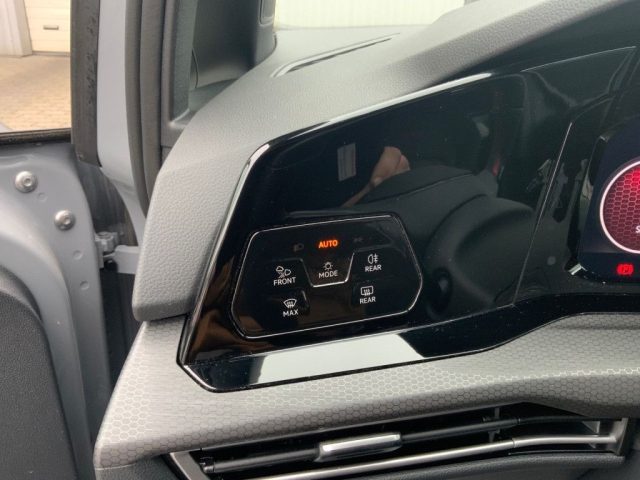 VOLKSWAGEN Golf usata, con Chiusura centralizzata