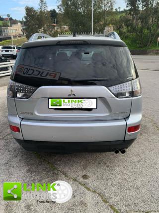 MITSUBISHI Outlander usata, con Isofix