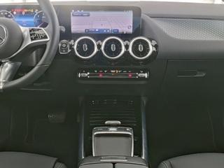 MERCEDES-BENZ GLA 180 usata, con Boardcomputer