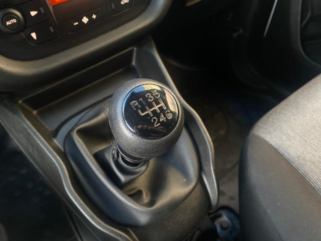 FIAT Doblo usata, con Autoradio digitale