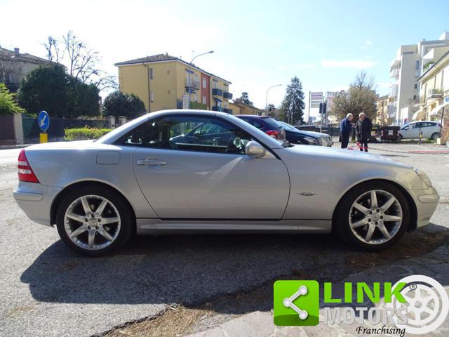 MERCEDES-BENZ SLK 200 usata, con Cerchi in lega