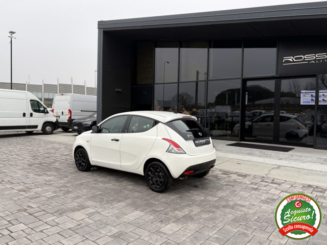 LANCIA Ypsilon usata, con Controllo trazione
