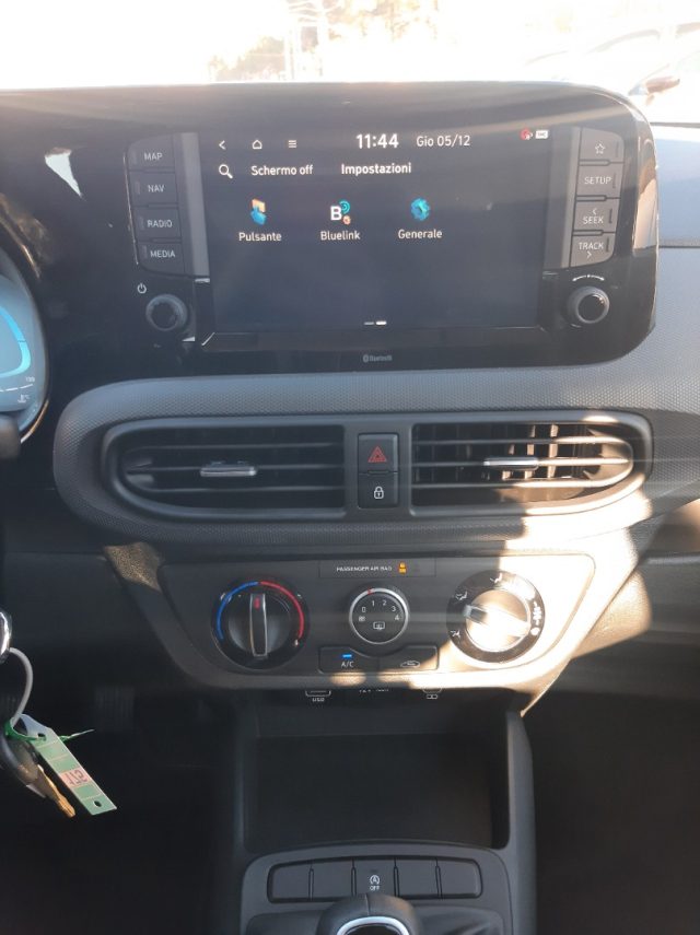 HYUNDAI i10 usata, con Sensore di luce