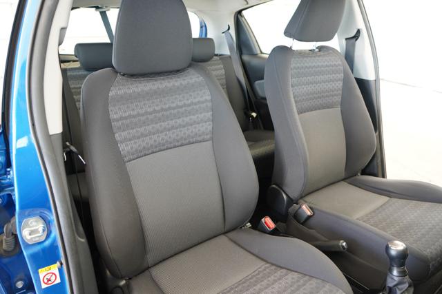 TOYOTA Yaris usata 25