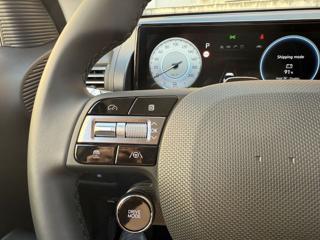 HYUNDAI INSTER usata, con Park Distance Control