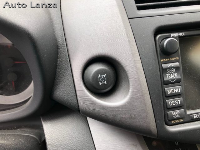 TOYOTA RAV 4 MY23 usata, con Controllo automatico clima