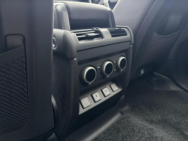 LAND ROVER Defender usata, con Fendinebbia