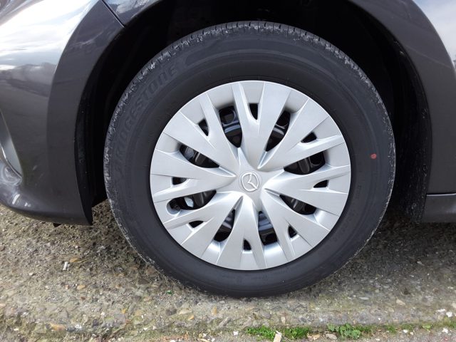 MAZDA 2 usata, con Alzacristalli elettrici