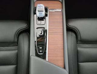 VOLVO XC60 usata, con Sedile posteriore sdoppiato