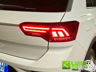 VOLKSWAGEN T-Roc usata, con USB