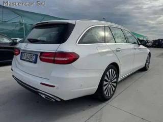 MERCEDES-BENZ E 220 usata, con Airbag Passeggero