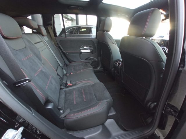 MERCEDES-BENZ GLB 200 usata, con ESP