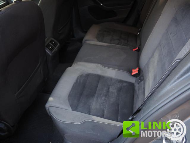 VOLKSWAGEN Golf usata 32