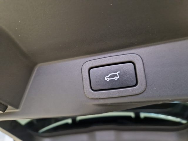 LAND ROVER Range Rover Sport usata, con Regolazione elettrica sedili
