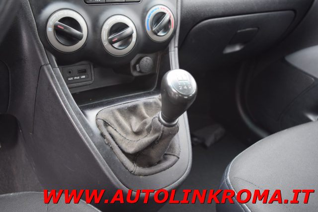 HYUNDAI i10 usata 18