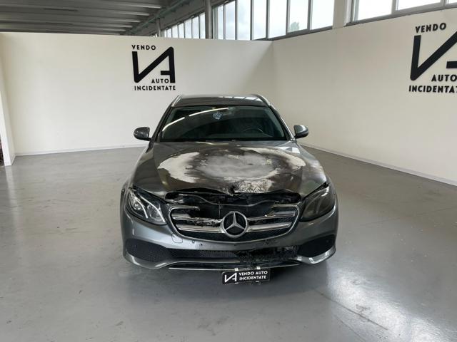 MERCEDES-BENZ E 220 usata, con Airbag