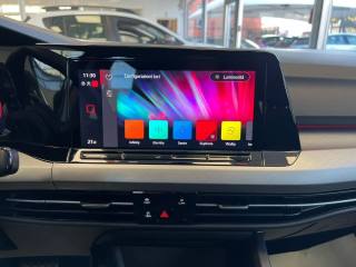 VOLKSWAGEN Golf Variant usata, con ESP