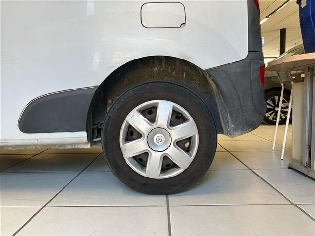 RENAULT Kangoo usata 5