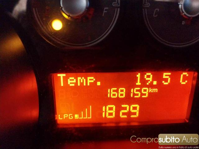FIAT Punto usata 18