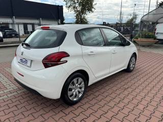 PEUGEOT 208 usata, con Boardcomputer