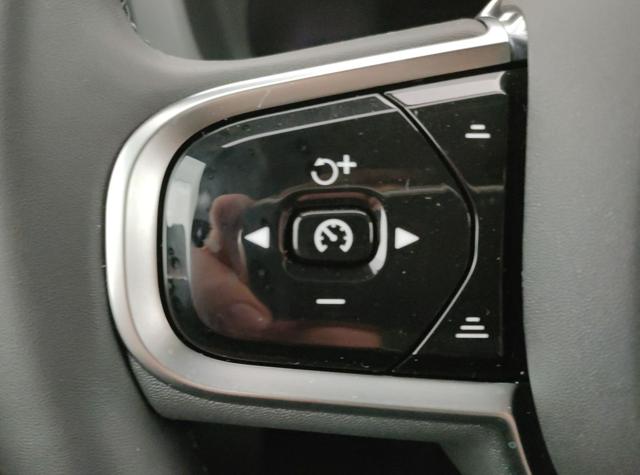 VOLVO XC60 usata, con Vetri oscurati