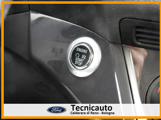 FORD Kuga usata, con Specchietti laterali elettrici