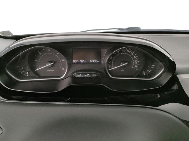 PEUGEOT 208 usata, con Park Distance Control