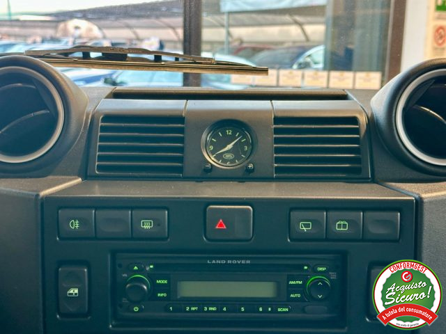 LAND ROVER Defender usata 18