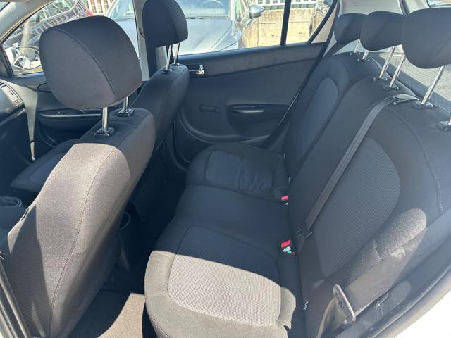 HYUNDAI i20 usata, con Climatizzatore