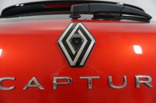 RENAULT Captur usata, con Luci diurne LED