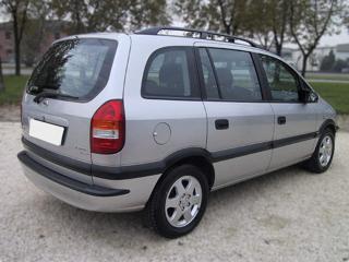 OPEL Zafira usata 11