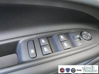 JEEP Avenger usata, con USB