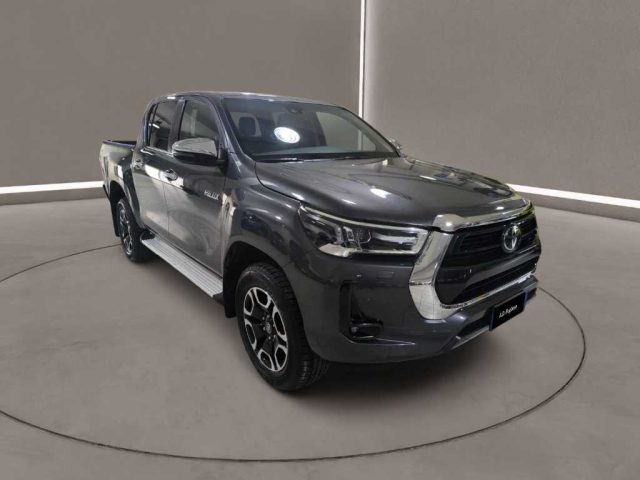 TOYOTA Hilux usata, con Autoradio