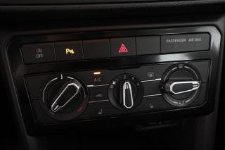 VOLKSWAGEN T-Cross usata 9